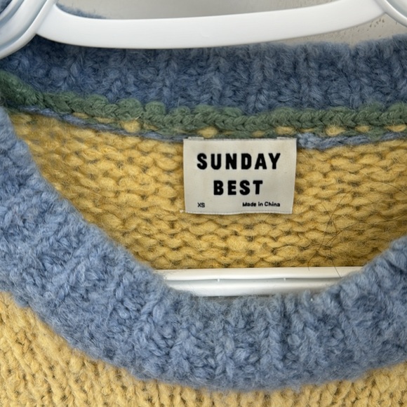 Aritzia Lennie Sweater - Picture 5 of 6